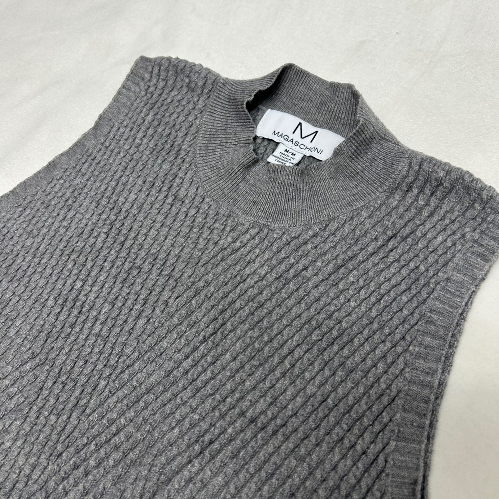Magaschoni Women Gray Chevron Cable Knit Mock Neck Sleeveless Shell Top Size M